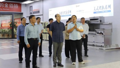 【时事新闻】王方正带队开展全市外事工作情况调研