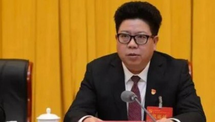 极目政情丨中央巡视组进驻贵州,首虎吴胜华落马,上周他还在调研