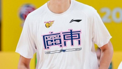 香饽饽!名记:辽宁浙江南京有意徐昕 宏远索要浙江球员却只给转会费