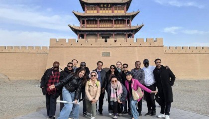 中国国际新闻交流中心外媒记者团一行参访甘肃